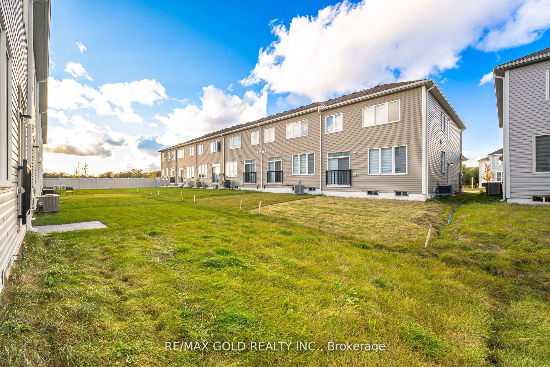 Photo 29 of 711 Potawatomi Crescent, Shelburne — HOMEH