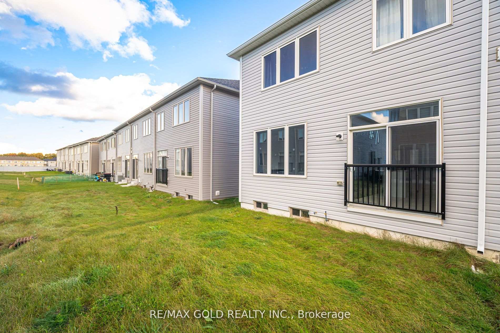 Photo 26 of 711 Potawatomi Crescent, Shelburne — HOMEH