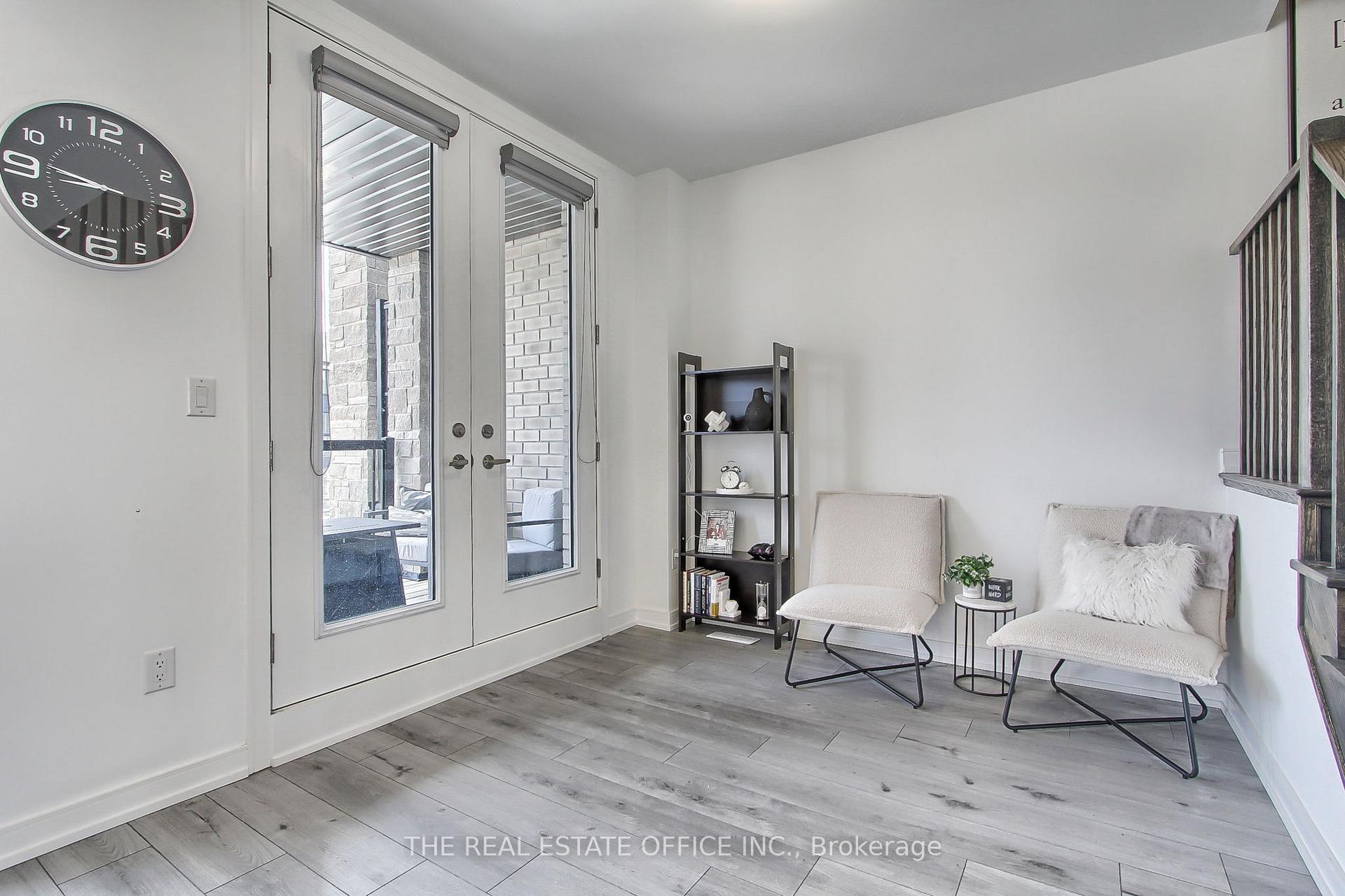 Photo 28 of 27 Blue Forest Crescent, Barrie, Innis-Shore — HOMEH