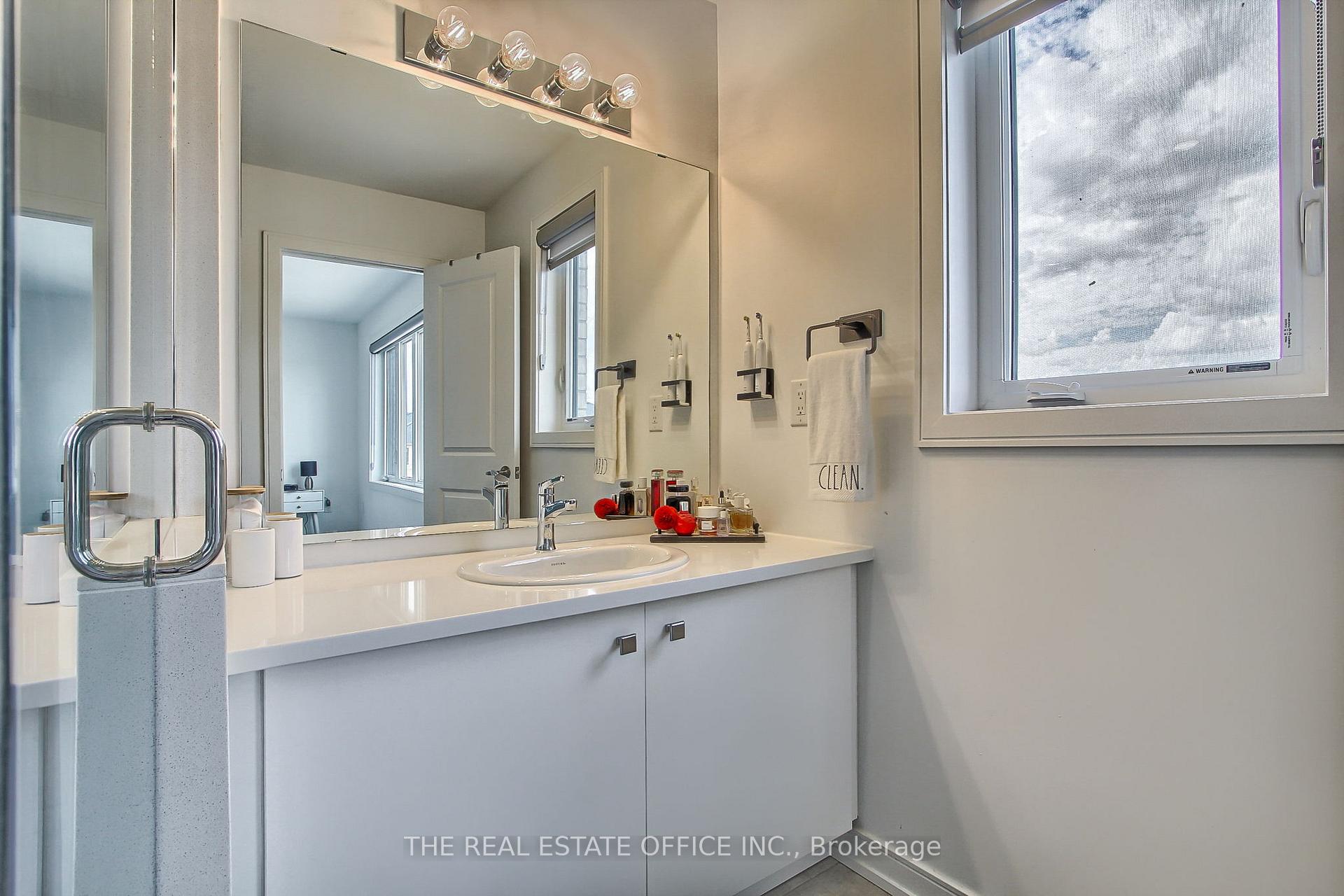 Photo 36 of 27 Blue Forest Crescent, Barrie, Innis-Shore — HOMEH