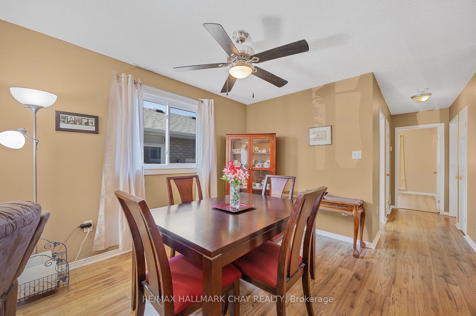 Photo 3 of 16 Butternut Drive, Barrie, Holly — HOMEH