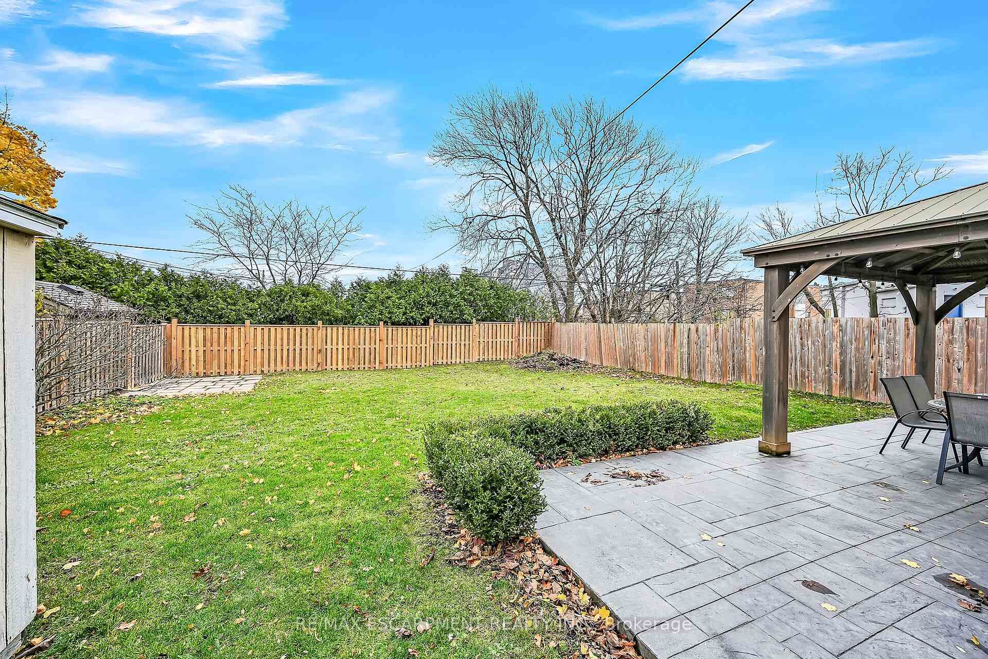 Photo 4 of 787 Upper Ottawa Street, Hamilton, Hampton Heights — HOMEH