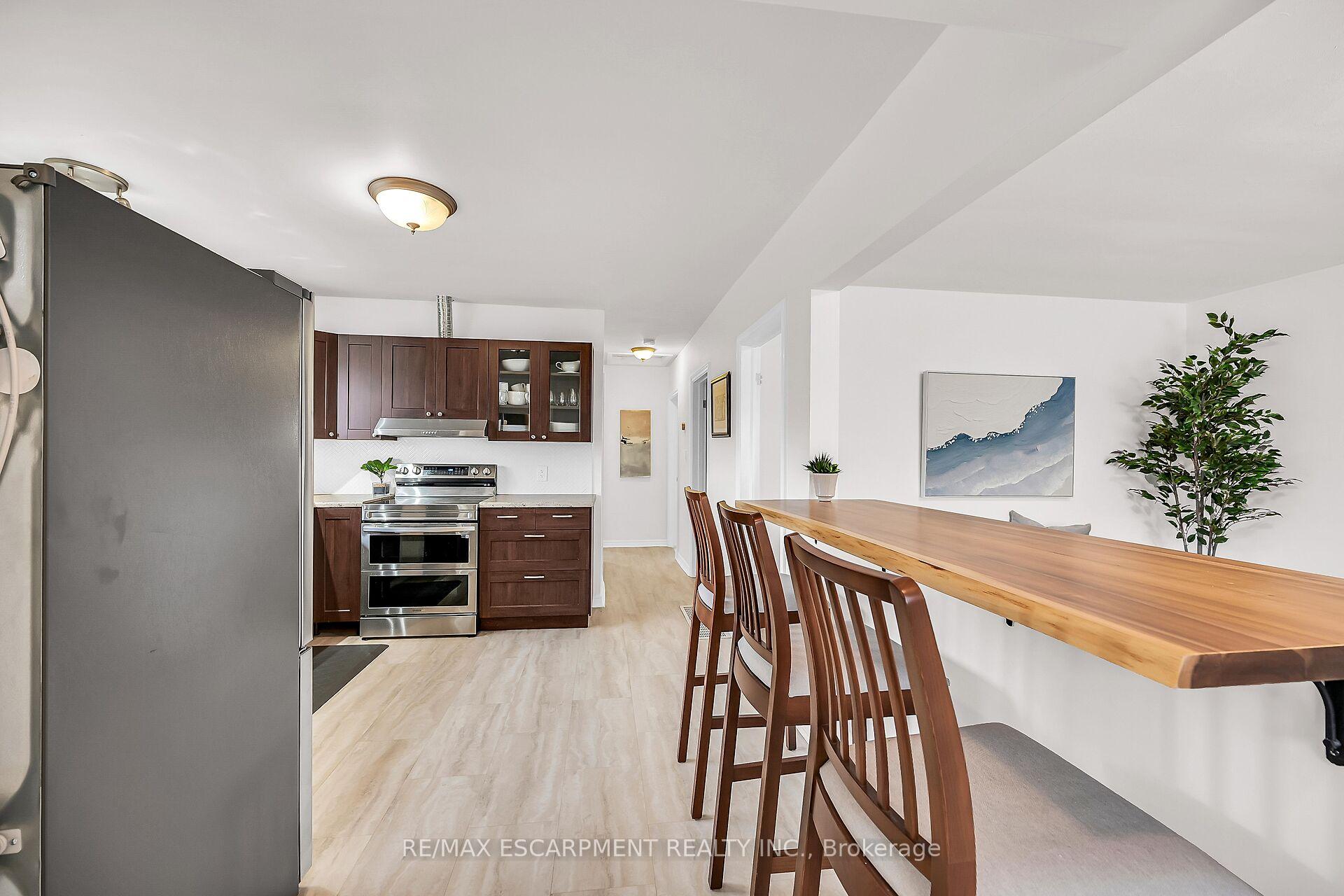 Photo 9 of 787 Upper Ottawa Street, Hamilton, Hampton Heights — HOMEH