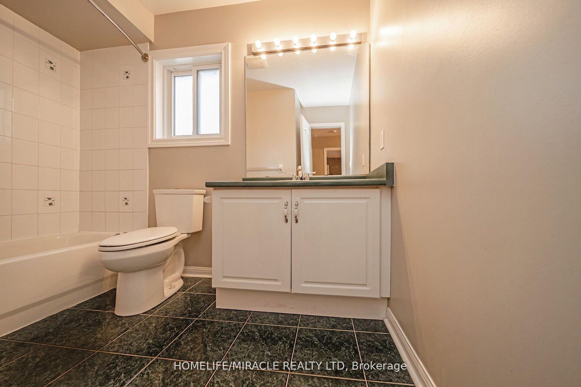Photo 18 of 26 National Crescent, Brampton, Snelgrove — HOMEH