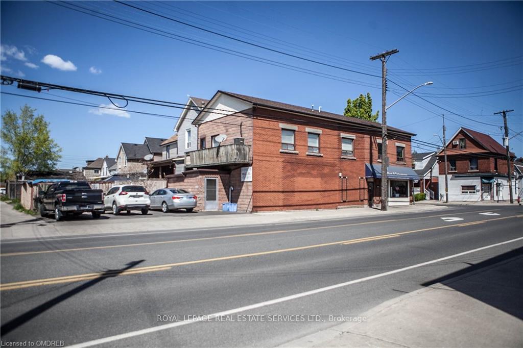 Photo 2 of 1111 Cannon Street E, Hamilton, Crown Point — HOMEH