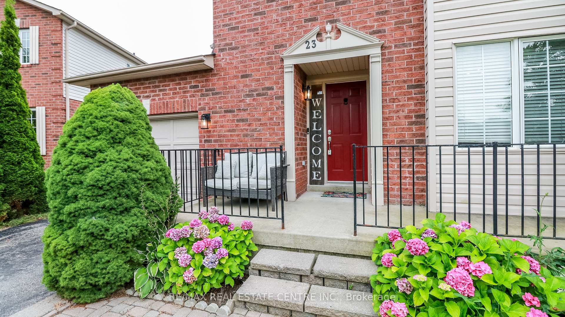 Photo 3 of 23 Wice Road, Barrie, Holly — HOMEH