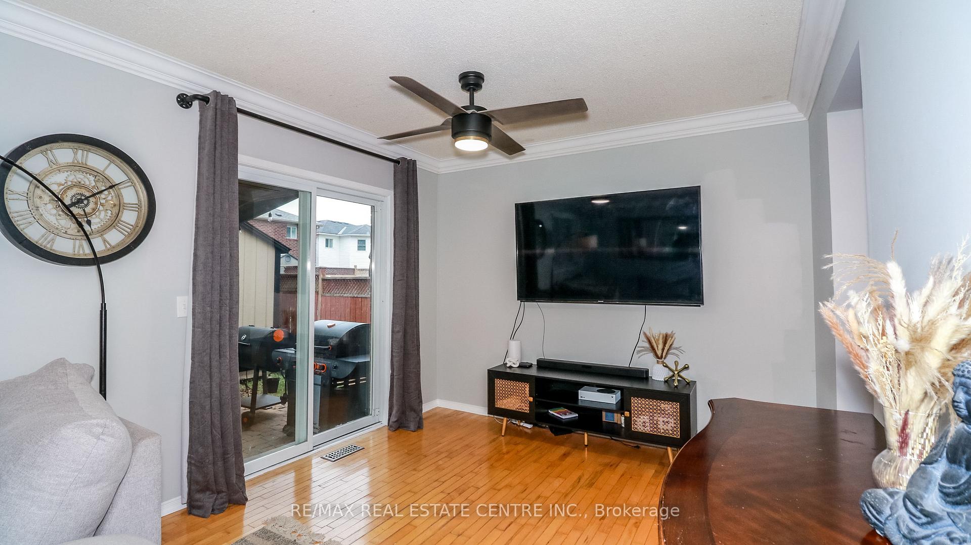 Photo 10 of 23 Wice Road, Barrie, Holly — HOMEH