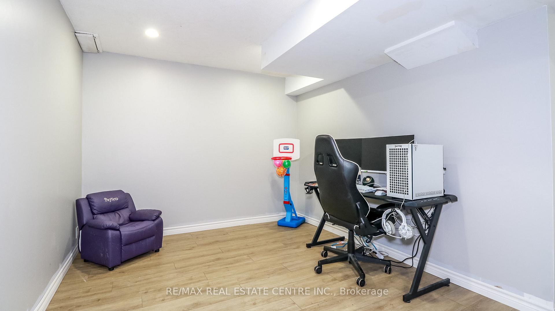 Photo 30 of 23 Wice Road, Barrie, Holly — HOMEH