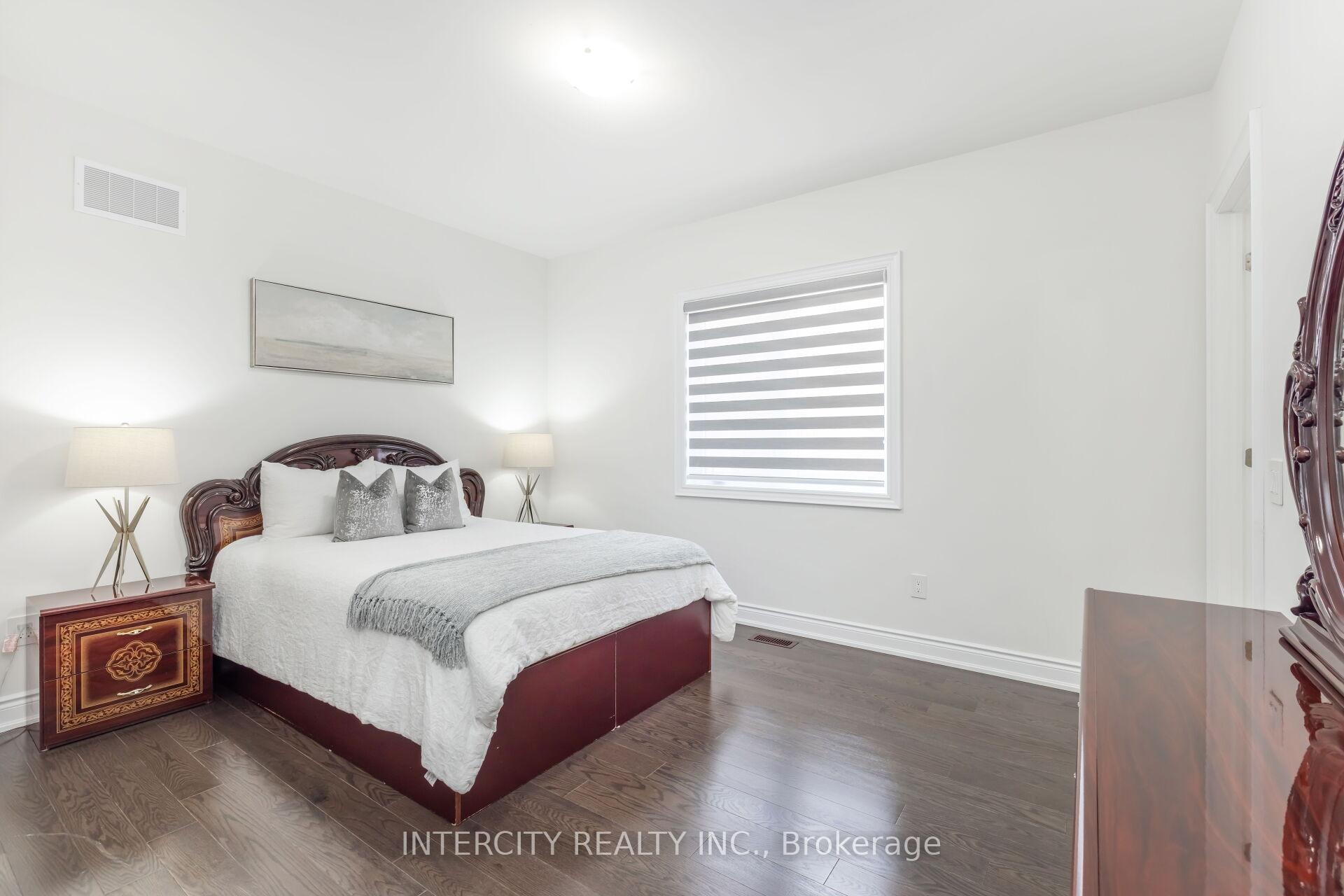 Photo 20 of 68 Raspberry Ridge Avenue, Caledon, Caledon East — HOMEH