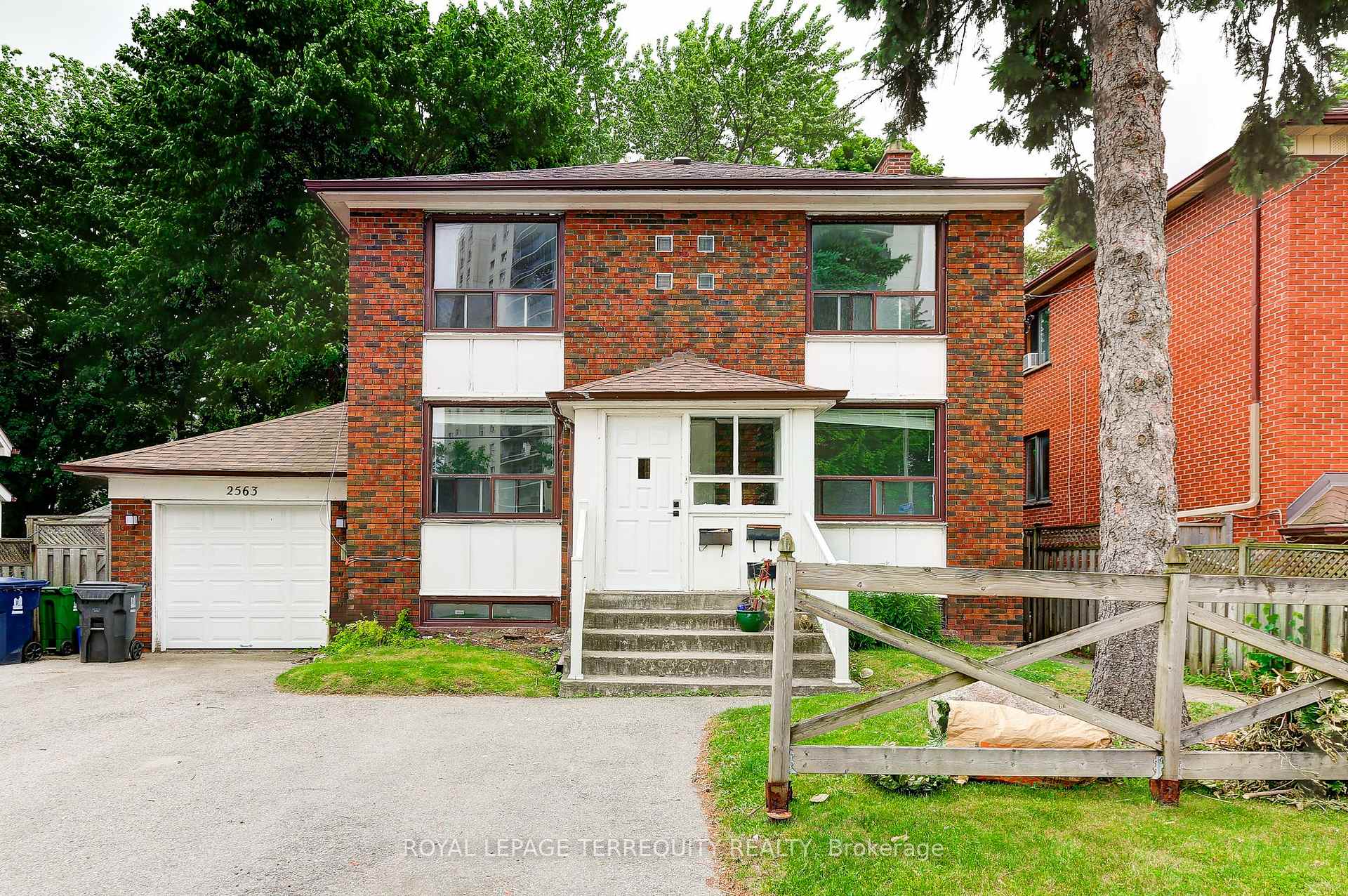 Front of 2563 Kingston Road