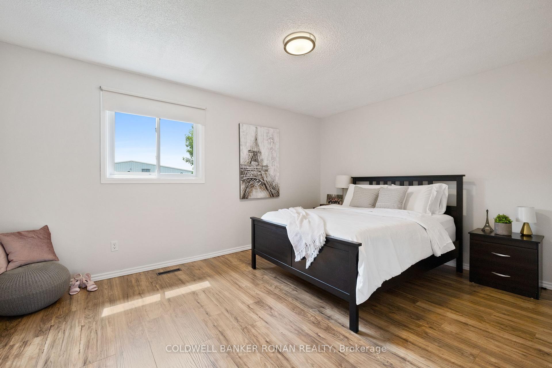Photo 18 of 16 Metcalf Crescent, New Tecumseth, Tottenham — HOMEH
