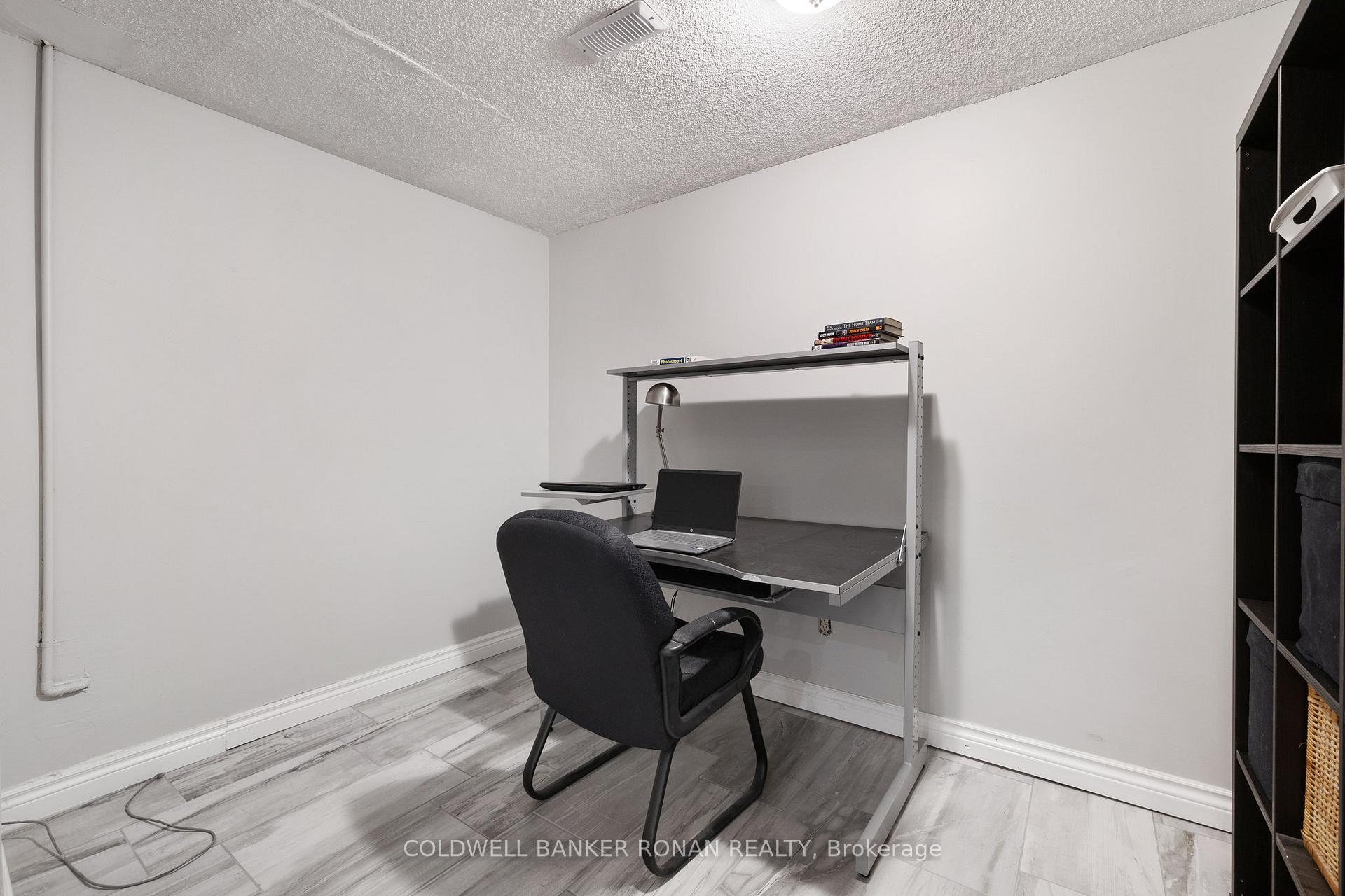 Photo 21 of 16 Metcalf Crescent, New Tecumseth, Tottenham — HOMEH