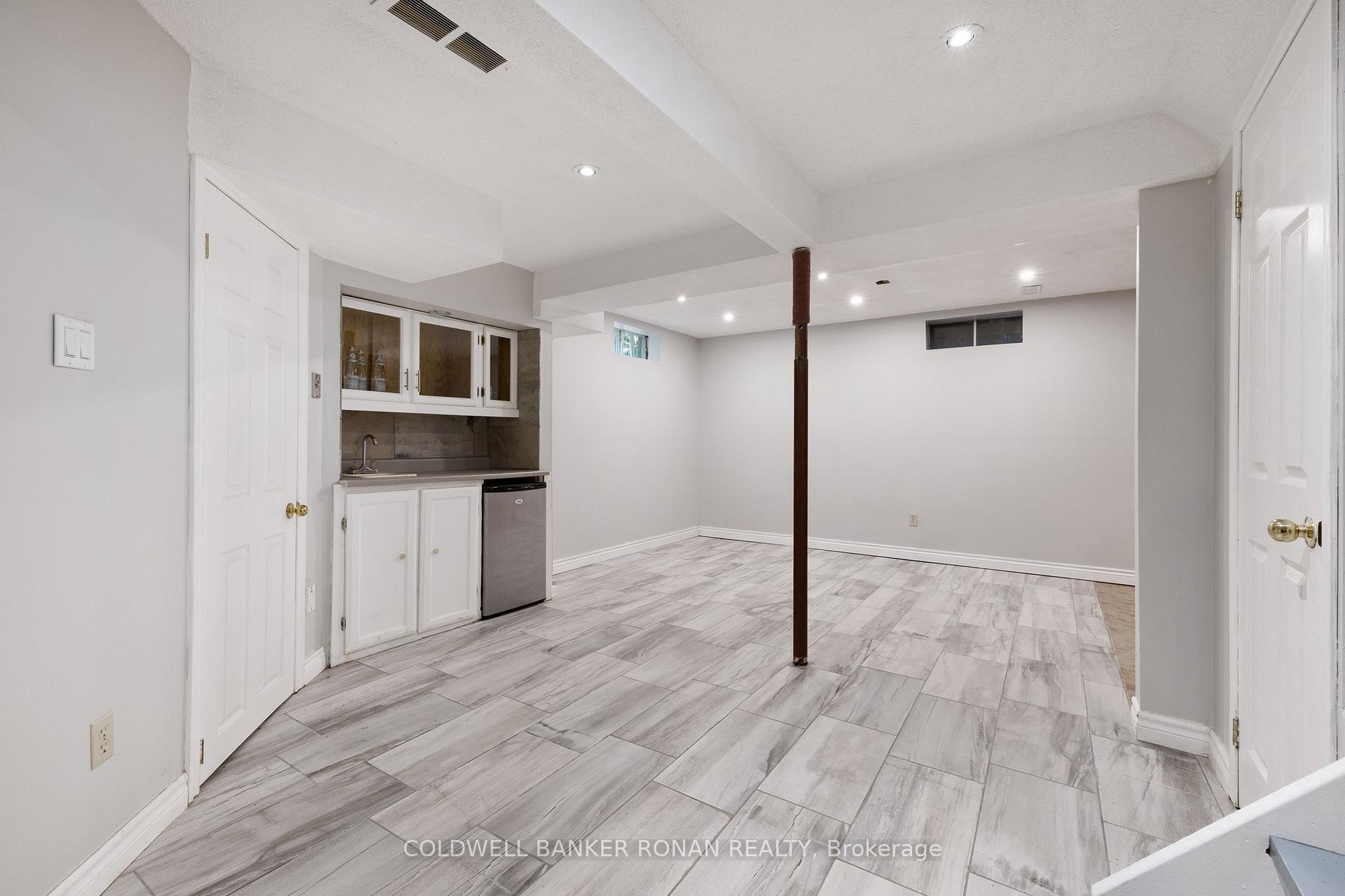 Photo 23 of 16 Metcalf Crescent, New Tecumseth, Tottenham — HOMEH