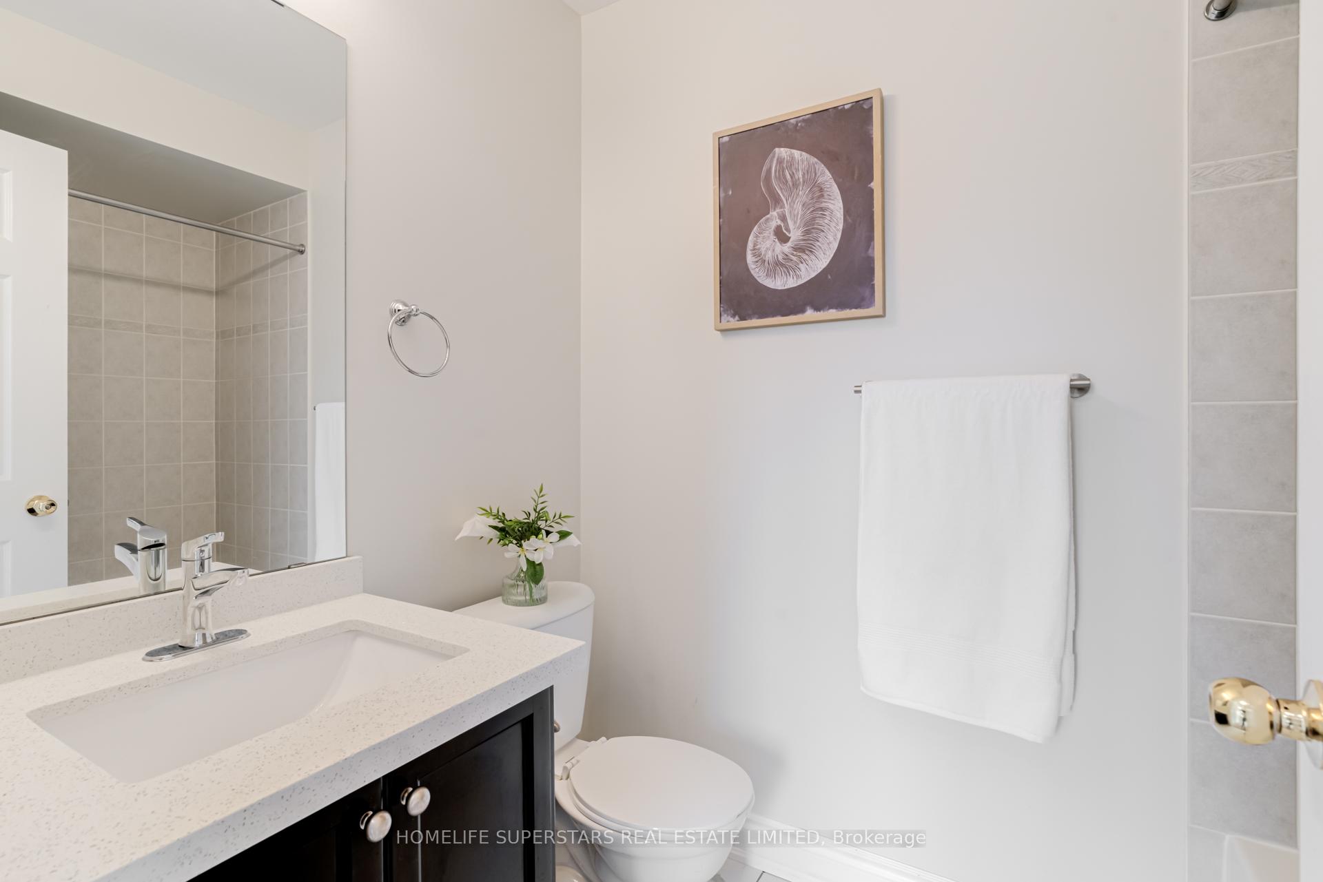 Photo 16 of 2011 Lushes Avenue, Mississauga, Clarkson — HOMEH