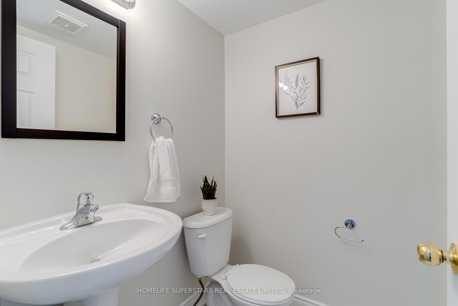 Photo 32 of 2011 Lushes Avenue, Mississauga, Clarkson — HOMEH
