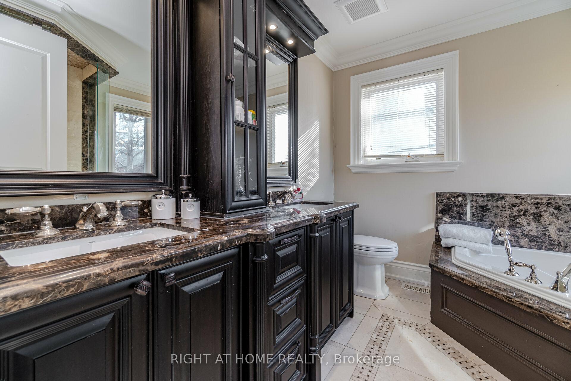 Photo 11 of 12 Walder Avenue, Toronto, Mount Pleasant East — HOMEH