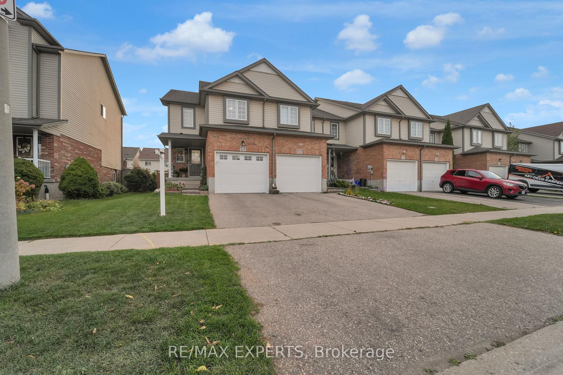 Photo 5 of 45 Max Becker Drive, Kitchener — HOMEH
