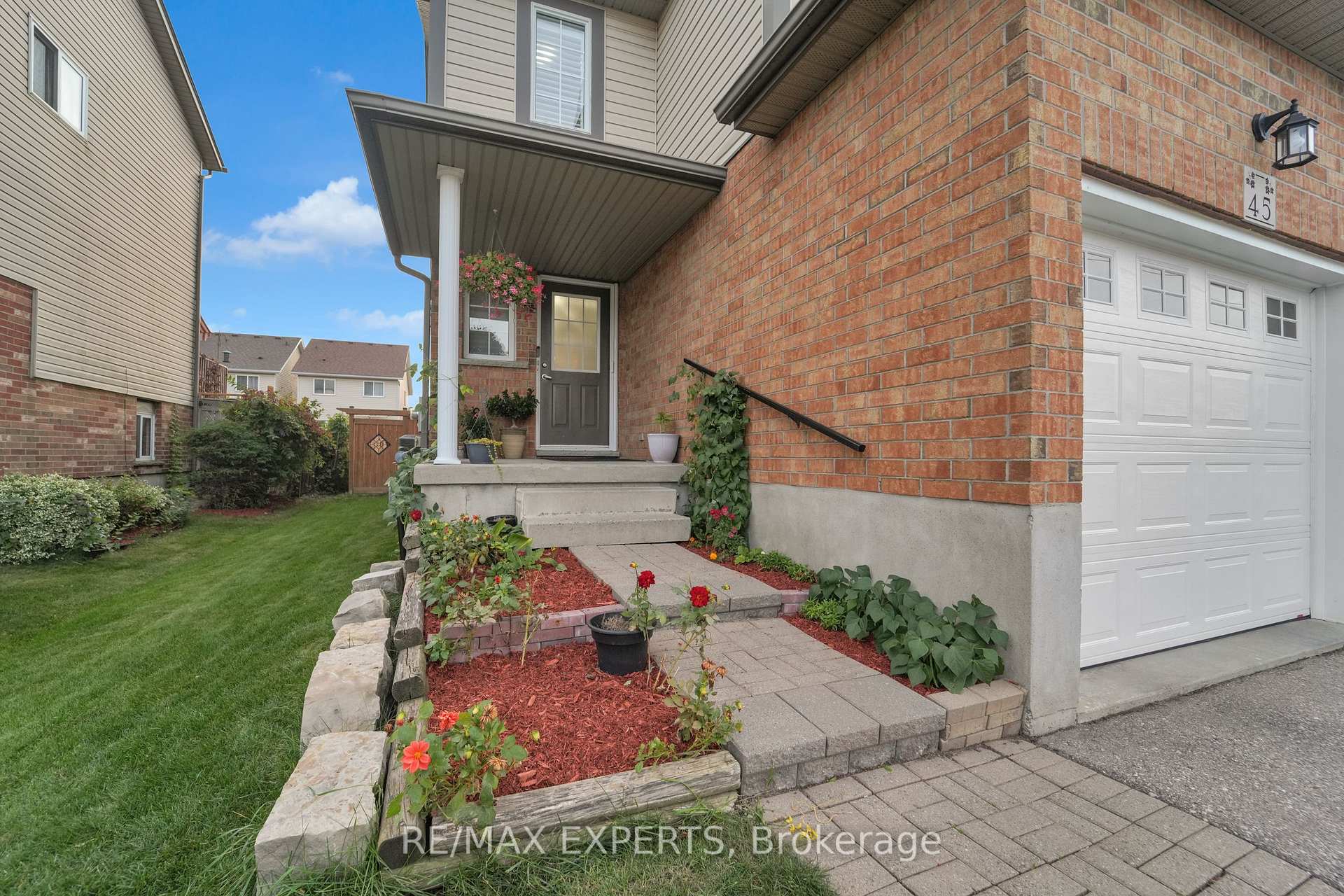 Photo 35 of 45 Max Becker Drive, Kitchener — HOMEH