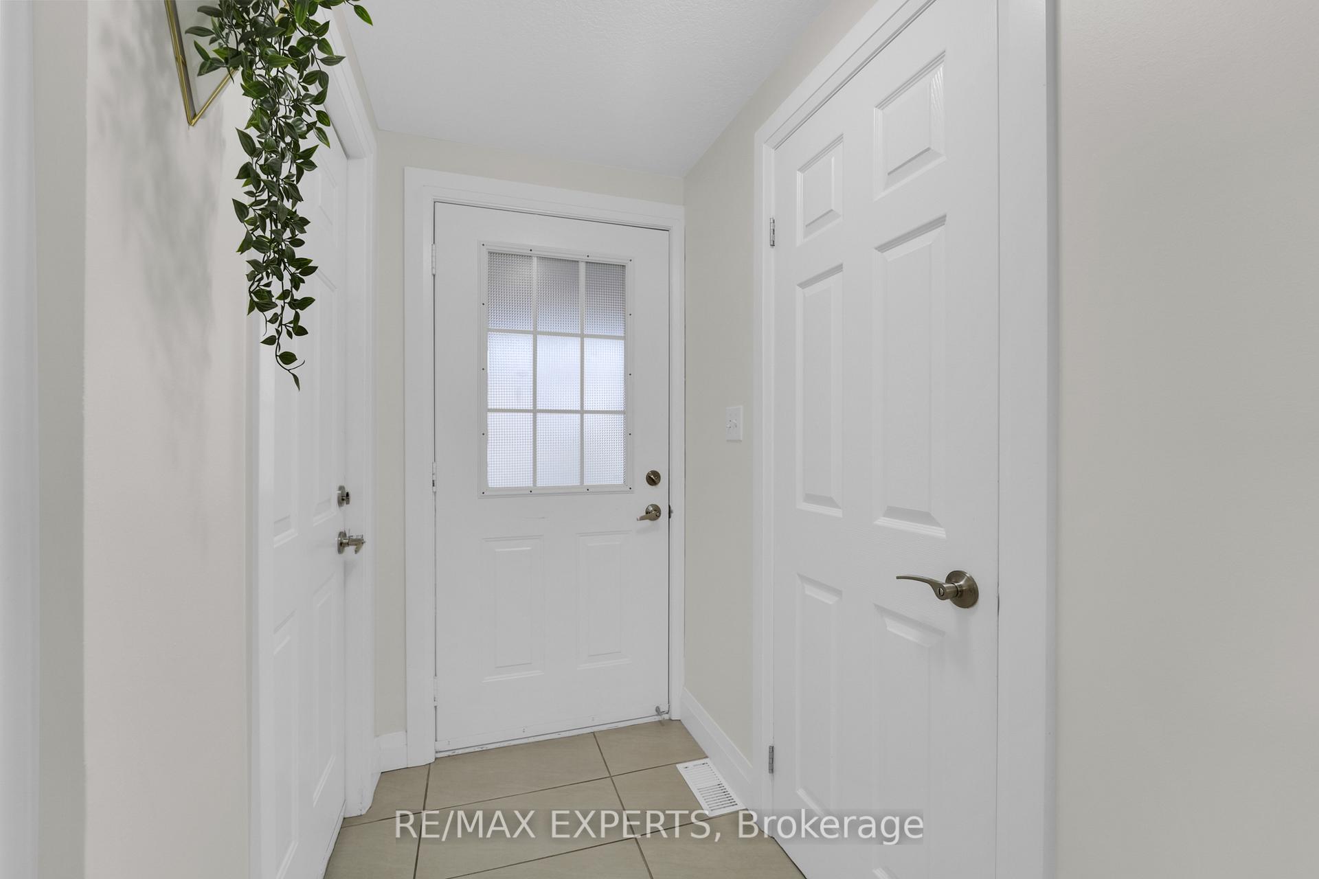 Photo 2 of 45 Max Becker Drive, Kitchener — HOMEH