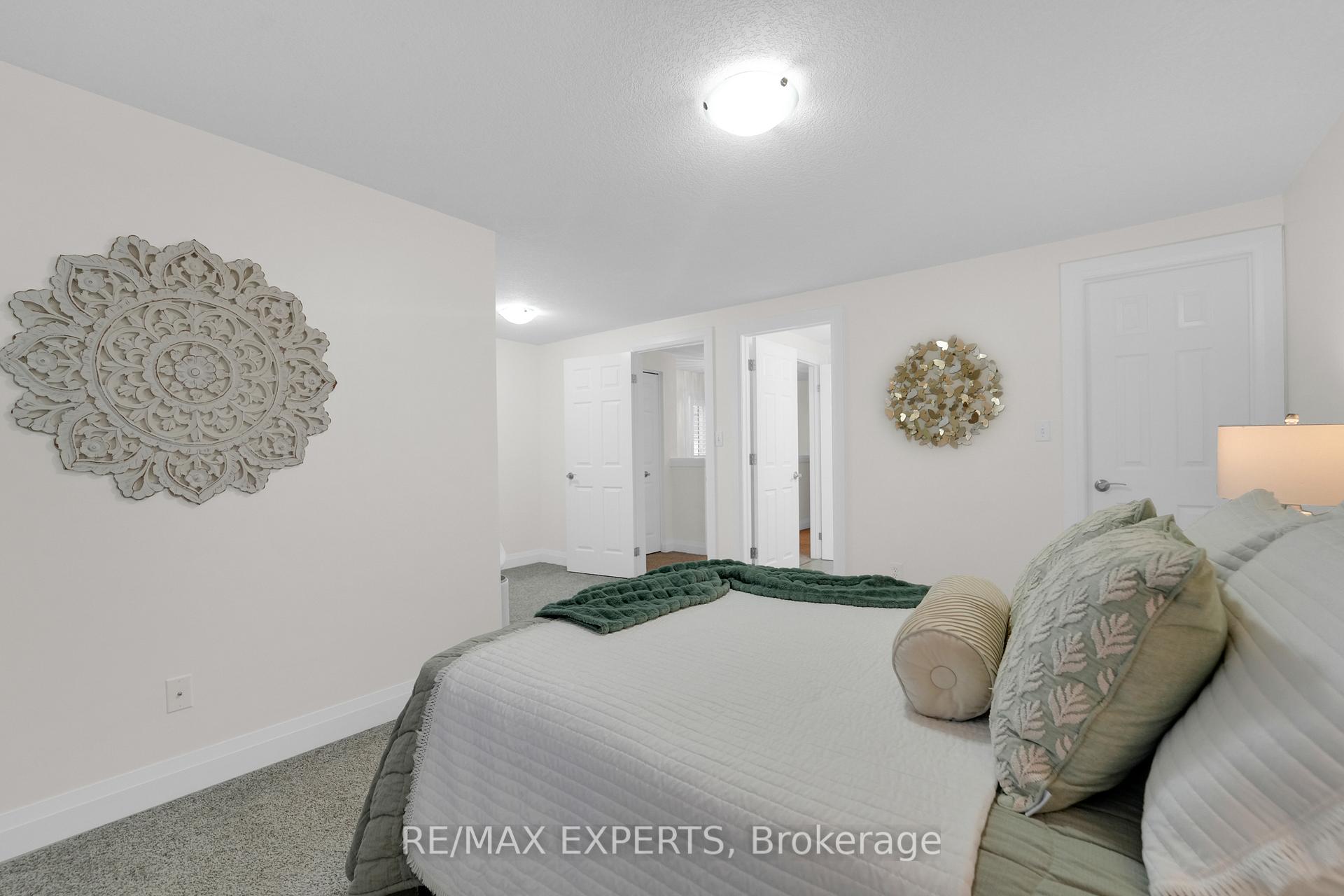 Photo 20 of 45 Max Becker Drive, Kitchener — HOMEH