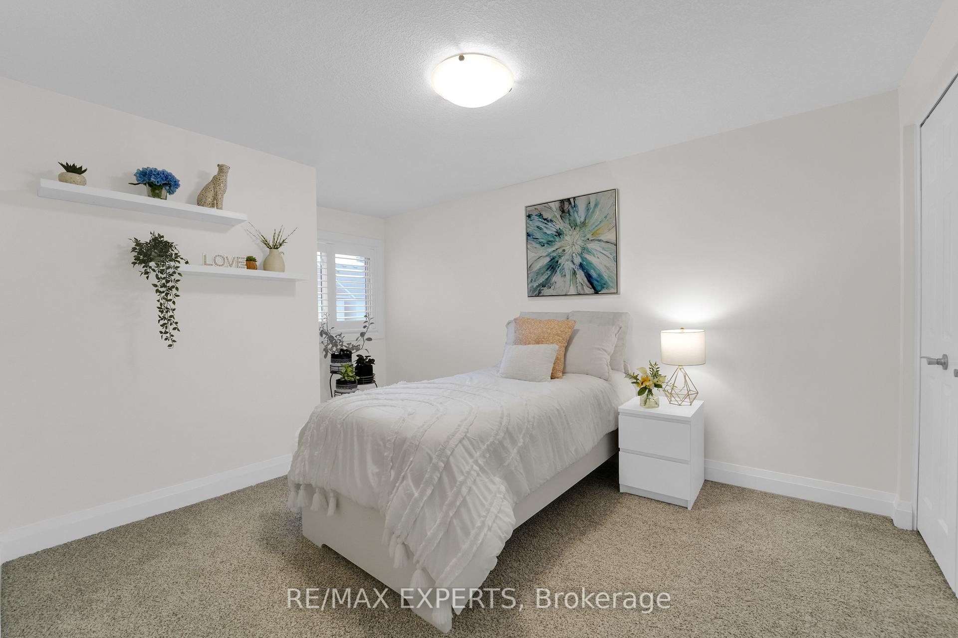 Photo 36 of 45 Max Becker Drive, Kitchener — HOMEH