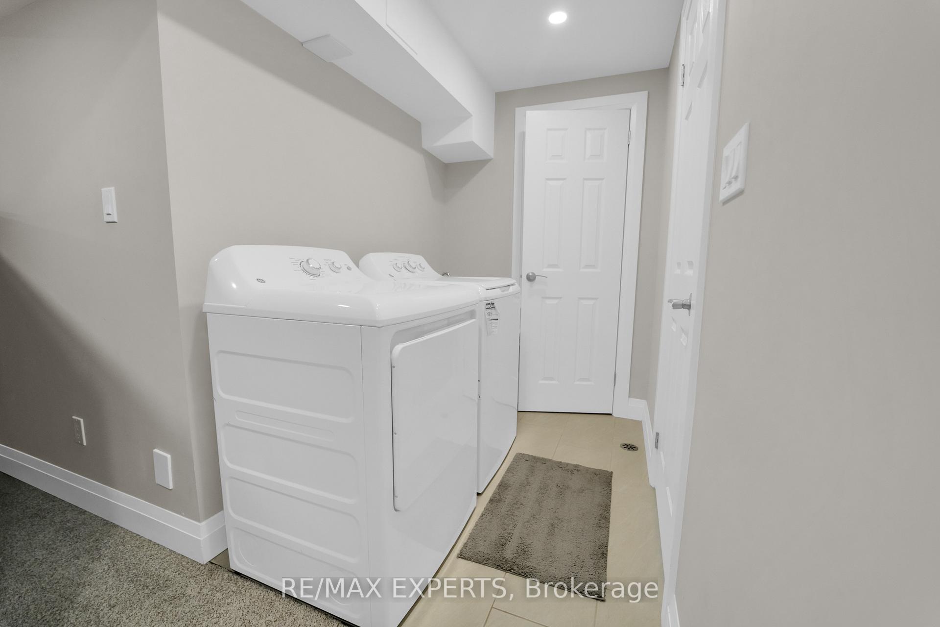 Photo 26 of 45 Max Becker Drive, Kitchener — HOMEH