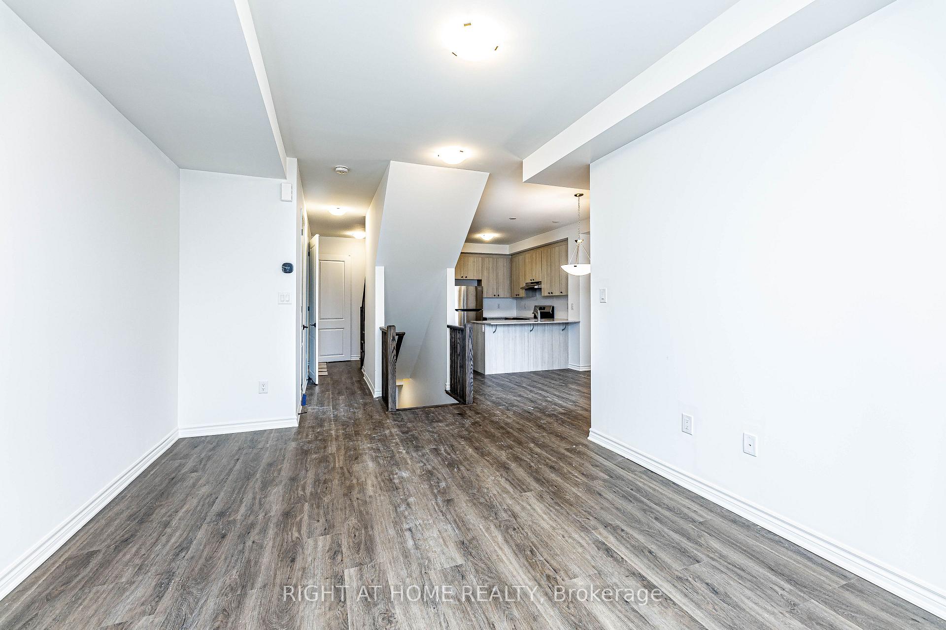 Photo 9 of 38 Ennerdale Street, Barrie, Rural Barrie Southwest — HOMEH