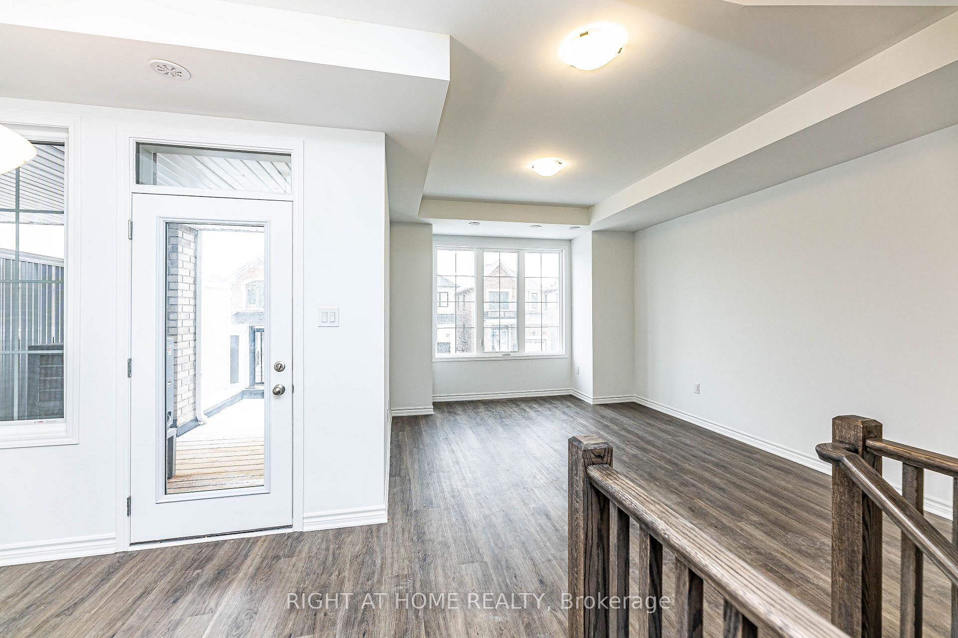 Photo 16 of 38 Ennerdale Street, Barrie, Rural Barrie Southwest — HOMEH