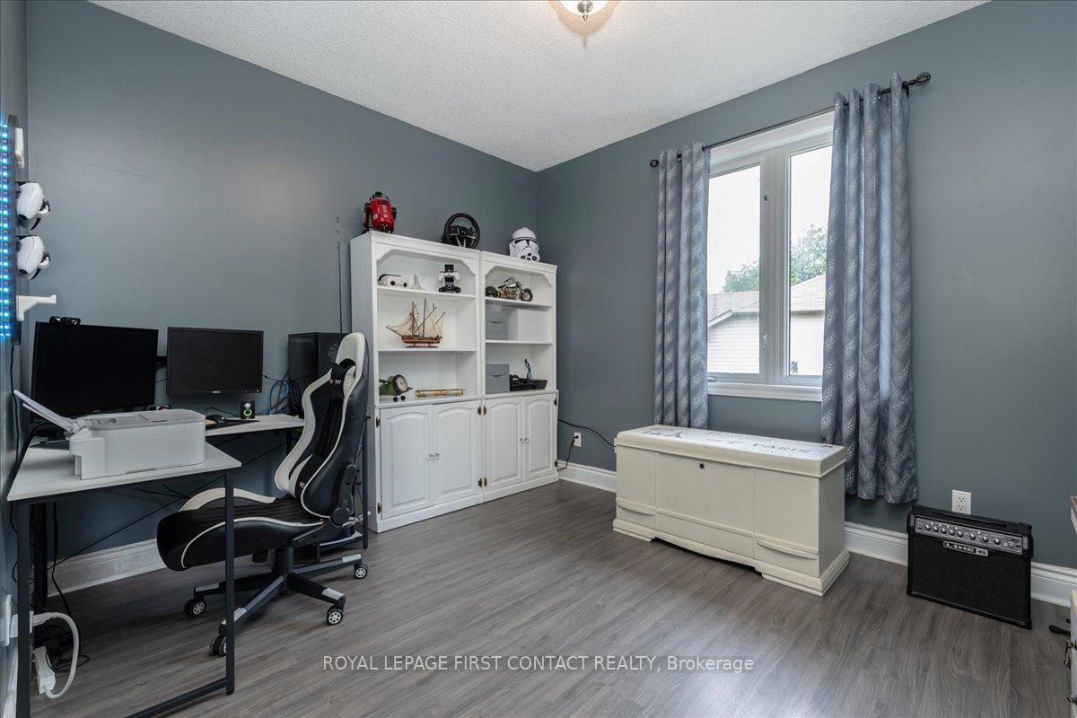 Photo 3 of 78 Fairway Crescent, Wasaga Beach — HOMEH