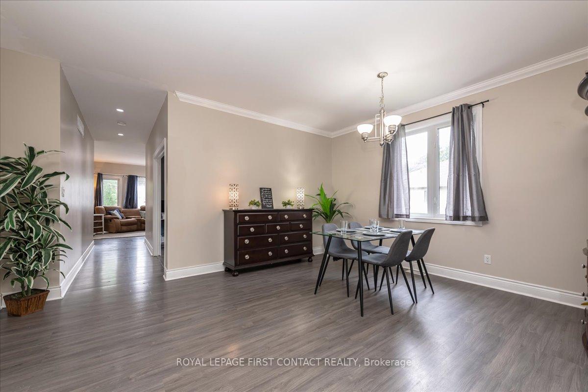 Photo 2 of 78 Fairway Crescent, Wasaga Beach — HOMEH