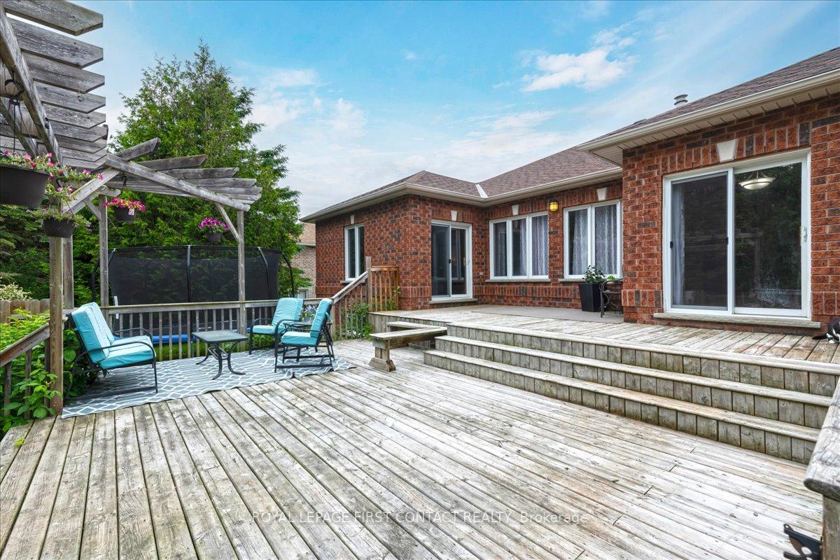 Photo 36 of 78 Fairway Crescent, Wasaga Beach — HOMEH