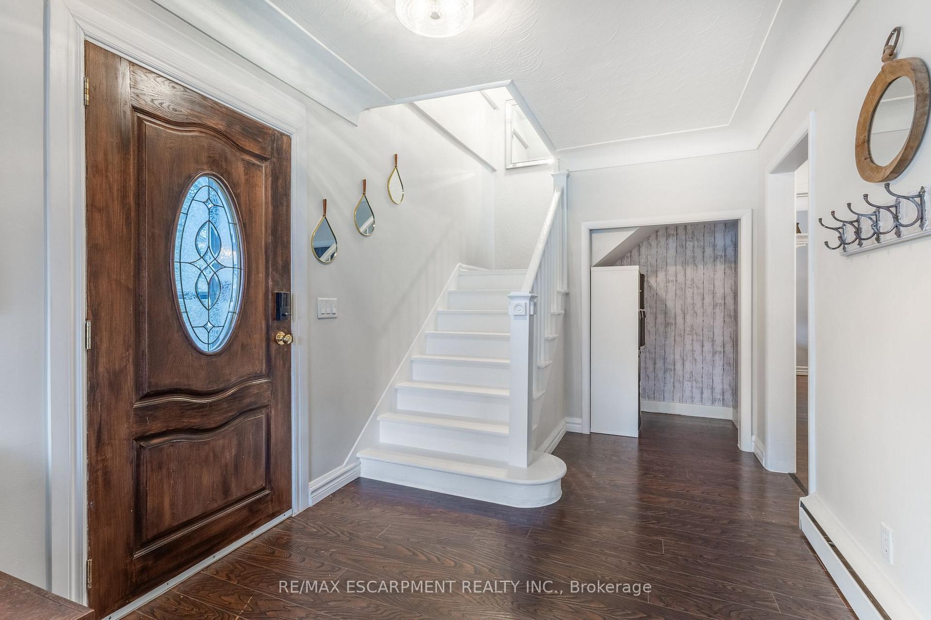 Photo 5 of 1578 Brock Road, Hamilton, Rural Flamborough — HOMEH