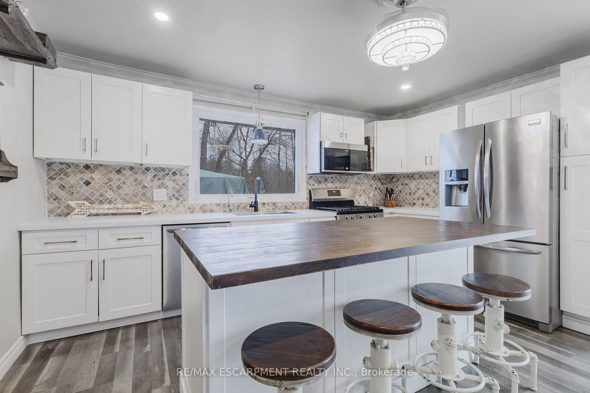 Photo 6 of 1578 Brock Road, Hamilton, Rural Flamborough — HOMEH