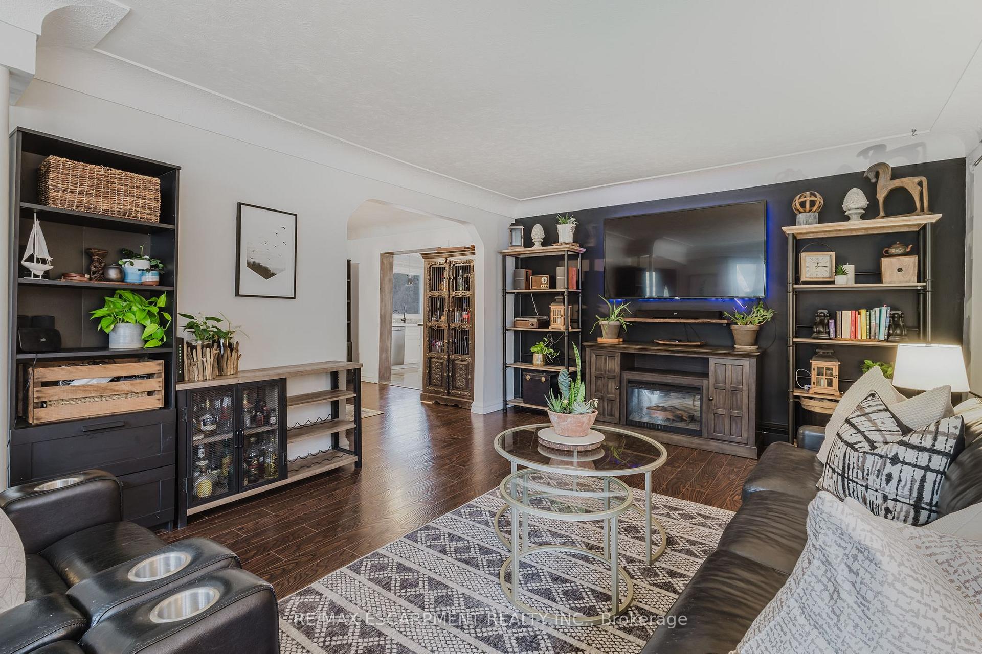 Photo 13 of 1578 Brock Road, Hamilton, Rural Flamborough — HOMEH