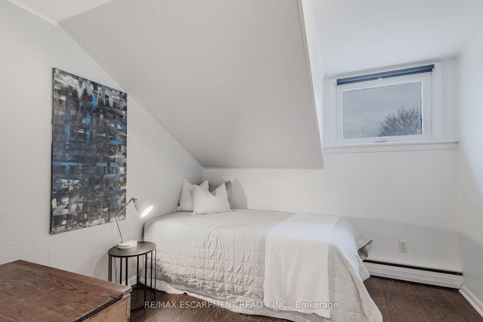 Photo 11 of 1578 Brock Road, Hamilton, Rural Flamborough — HOMEH