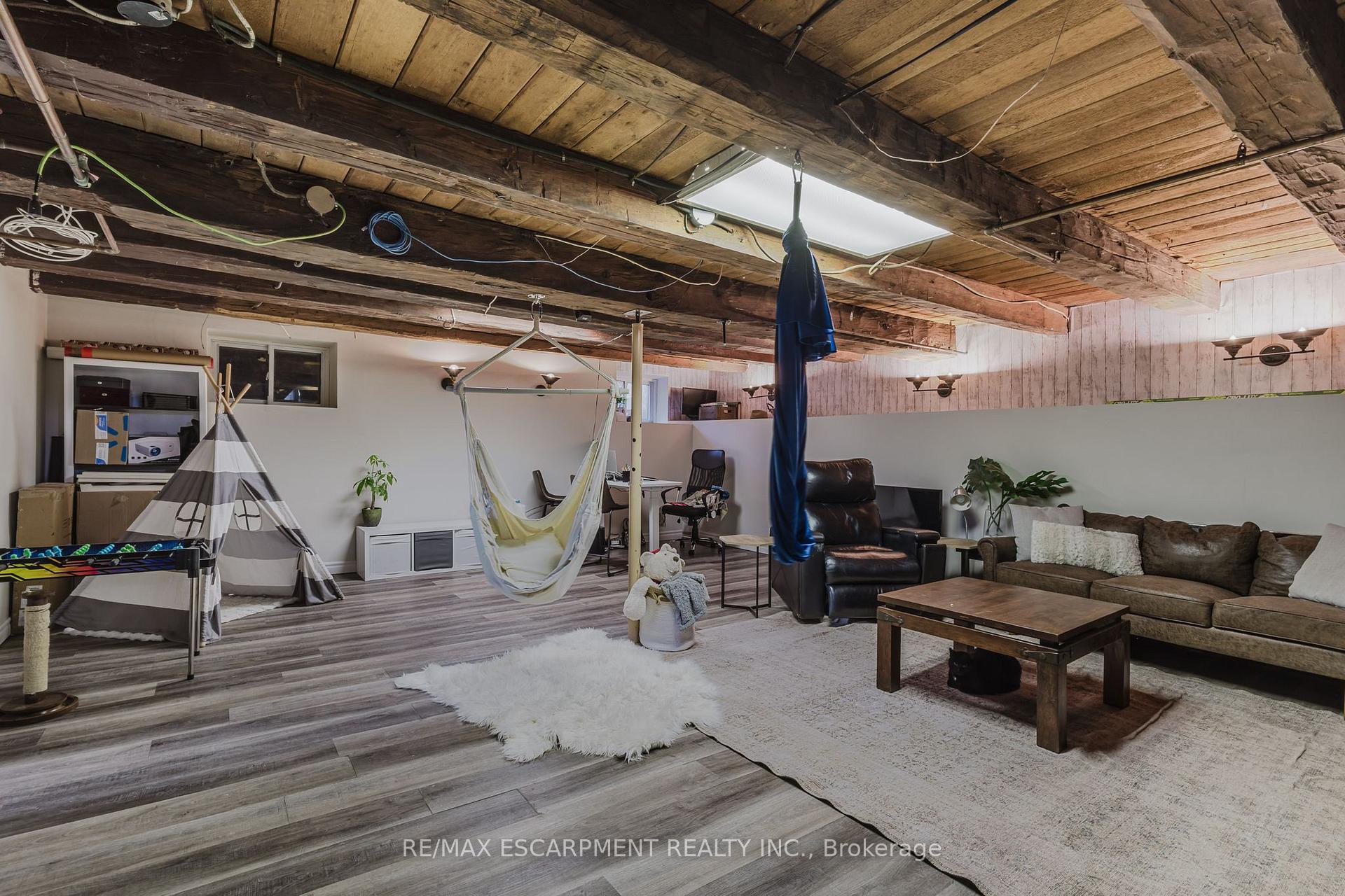 Photo 12 of 1578 Brock Road, Hamilton, Rural Flamborough — HOMEH