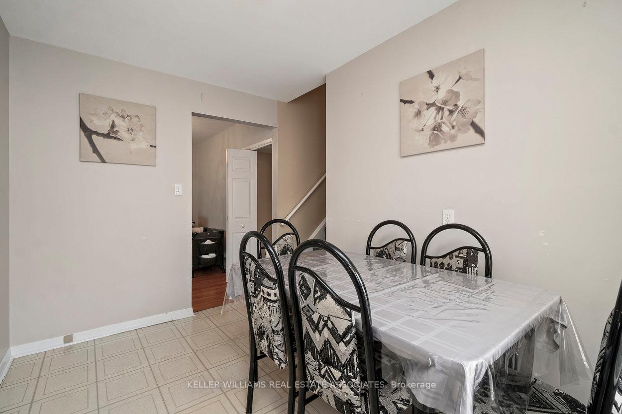 Photo 14 of 55 Grange Drive, Brampton, Northwood Park — HOMEH