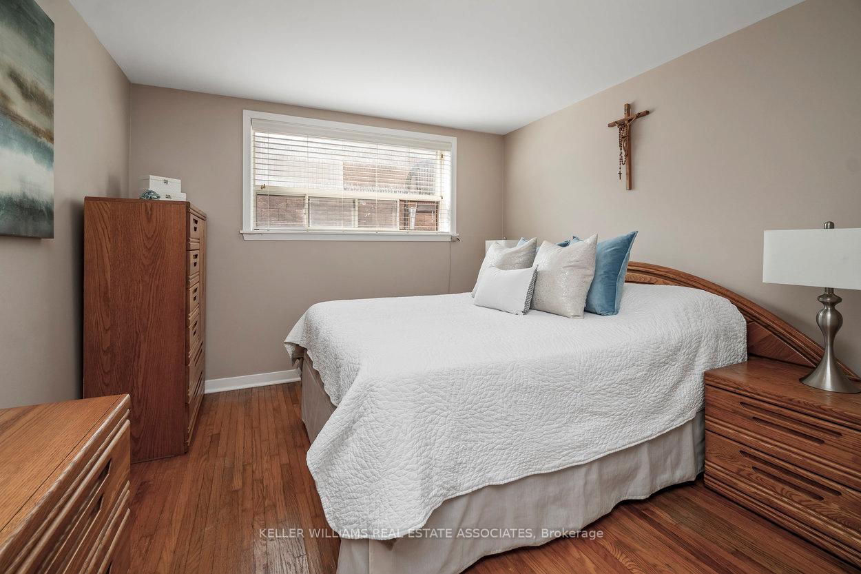 Photo 19 of 55 Grange Drive, Brampton, Northwood Park — HOMEH