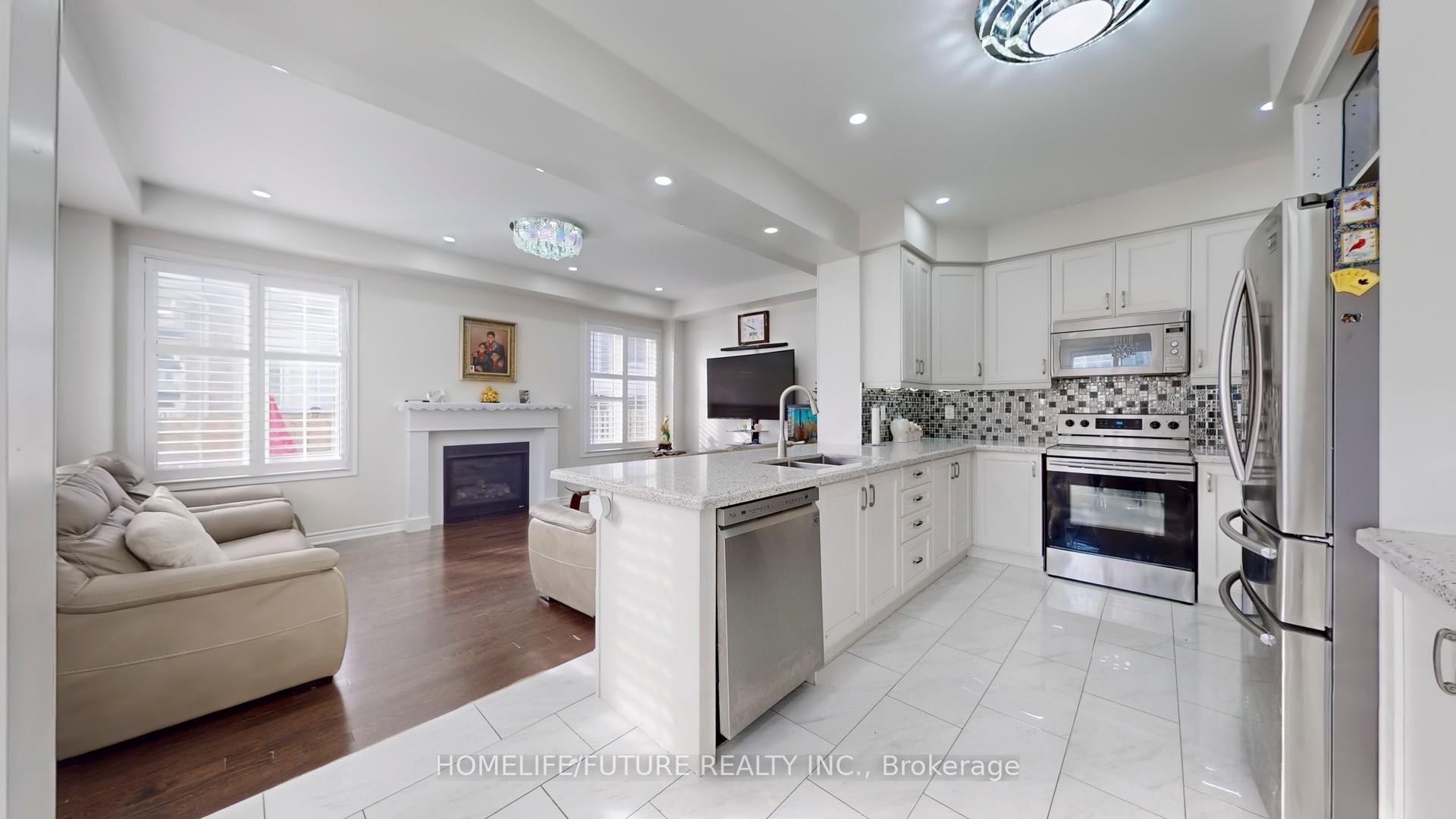 Photo 8 of 2427 Moonlight Crescent, Pickering, Rural Pickering — HOMEH