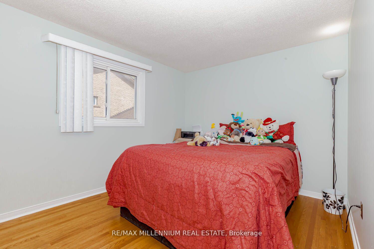 Photo 30 of 34 Archibald Street, Brampton, Brampton West — HOMEH