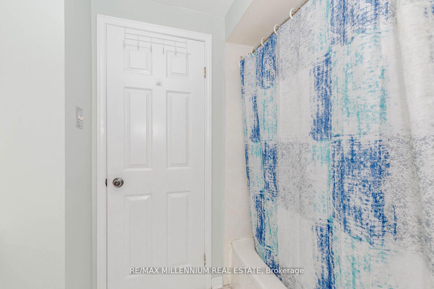 Photo 36 of 34 Archibald Street, Brampton, Brampton West — HOMEH