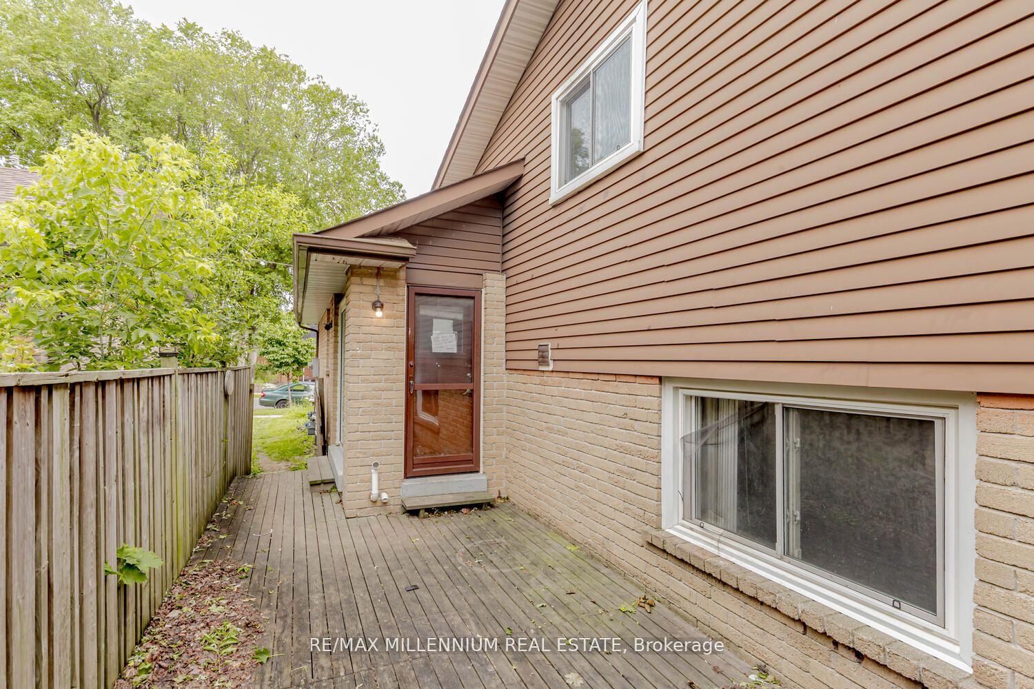 Photo 25 of 34 Archibald Street, Brampton, Brampton West — HOMEH