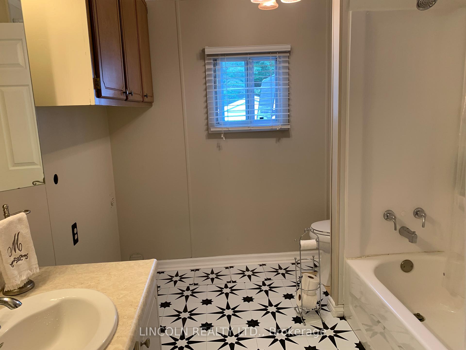 Photo 5 of Unit 47, 5216 County Road 90, Springwater, Rural Springwater — HOMEH