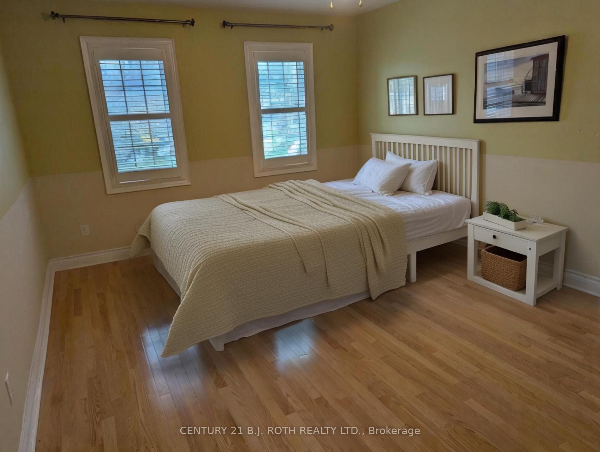 Photo 11 of 41 Camelot Square, Barrie, Innis-Shore — HOMEH
