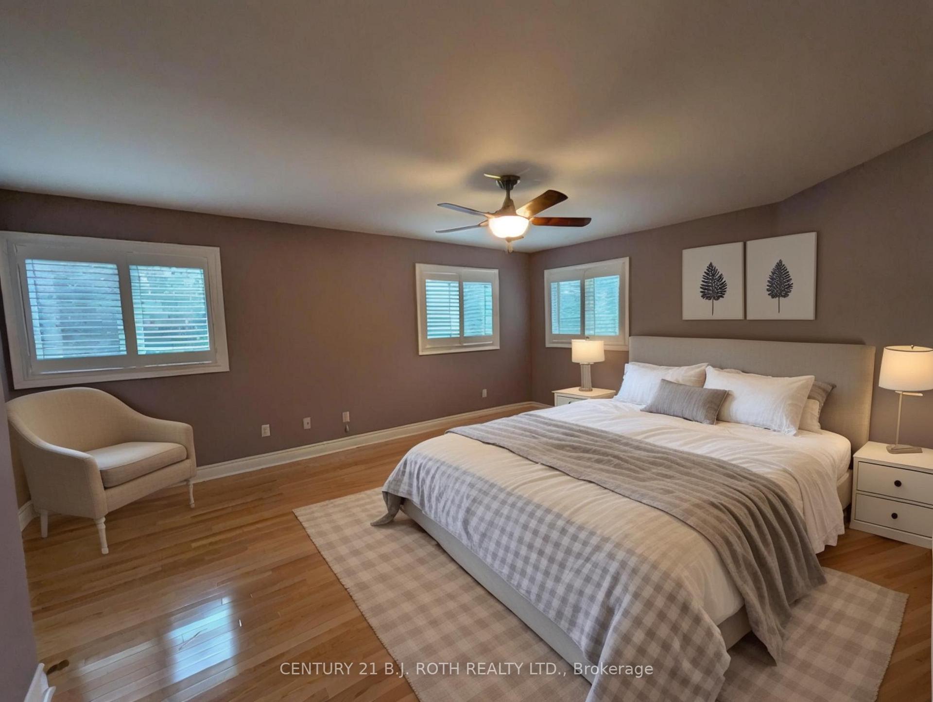 Photo 12 of 41 Camelot Square, Barrie, Innis-Shore — HOMEH