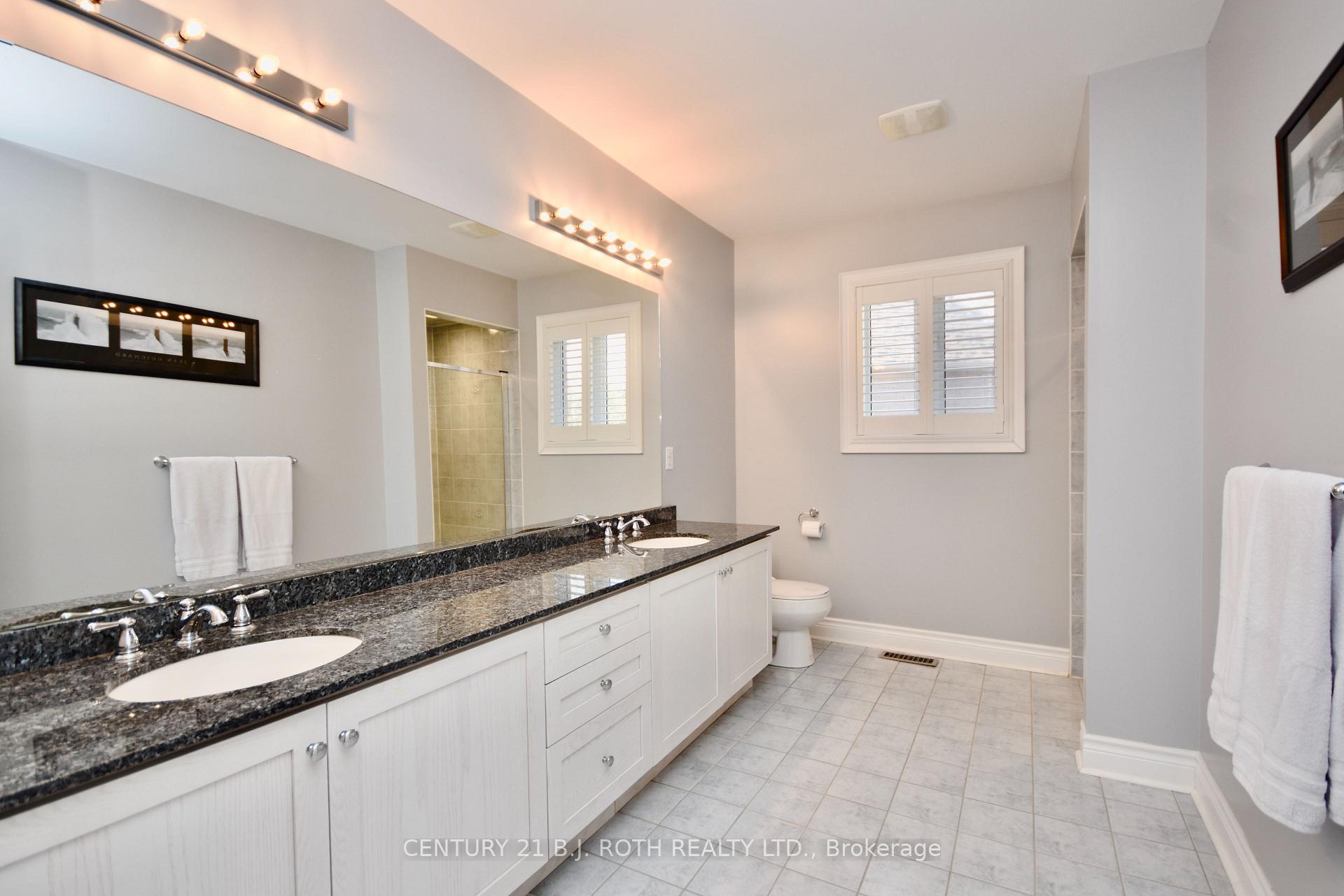 Photo 25 of 41 Camelot Square, Barrie, Innis-Shore — HOMEH