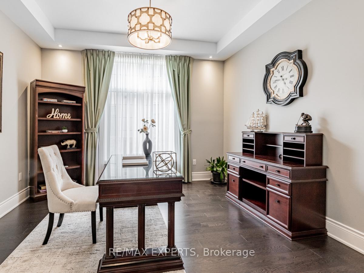 Photo 39 of 16 Sofia Olivia Crescent, Vaughan, Patterson — HOMEH