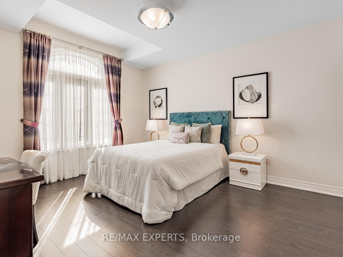 Photo 15 of 16 Sofia Olivia Crescent, Vaughan, Patterson — HOMEH