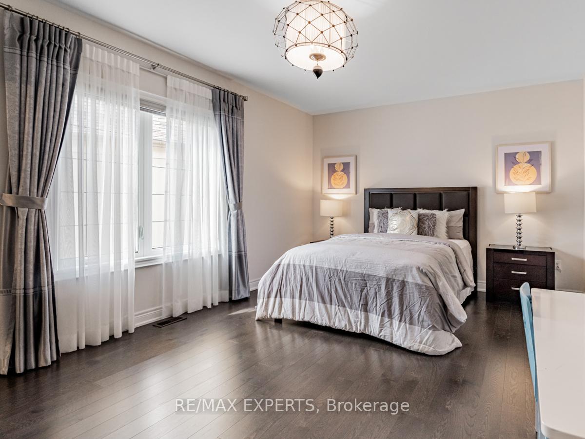 Photo 16 of 16 Sofia Olivia Crescent, Vaughan, Patterson — HOMEH