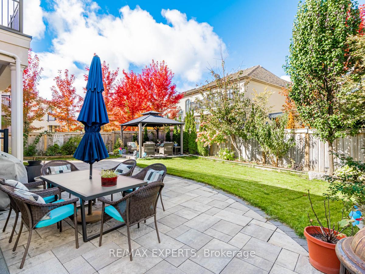 Photo 38 of 16 Sofia Olivia Crescent, Vaughan, Patterson — HOMEH